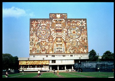 Mosaico murale sulla facciata della Biblioteca Centrale da Unbekannt Unbekannt